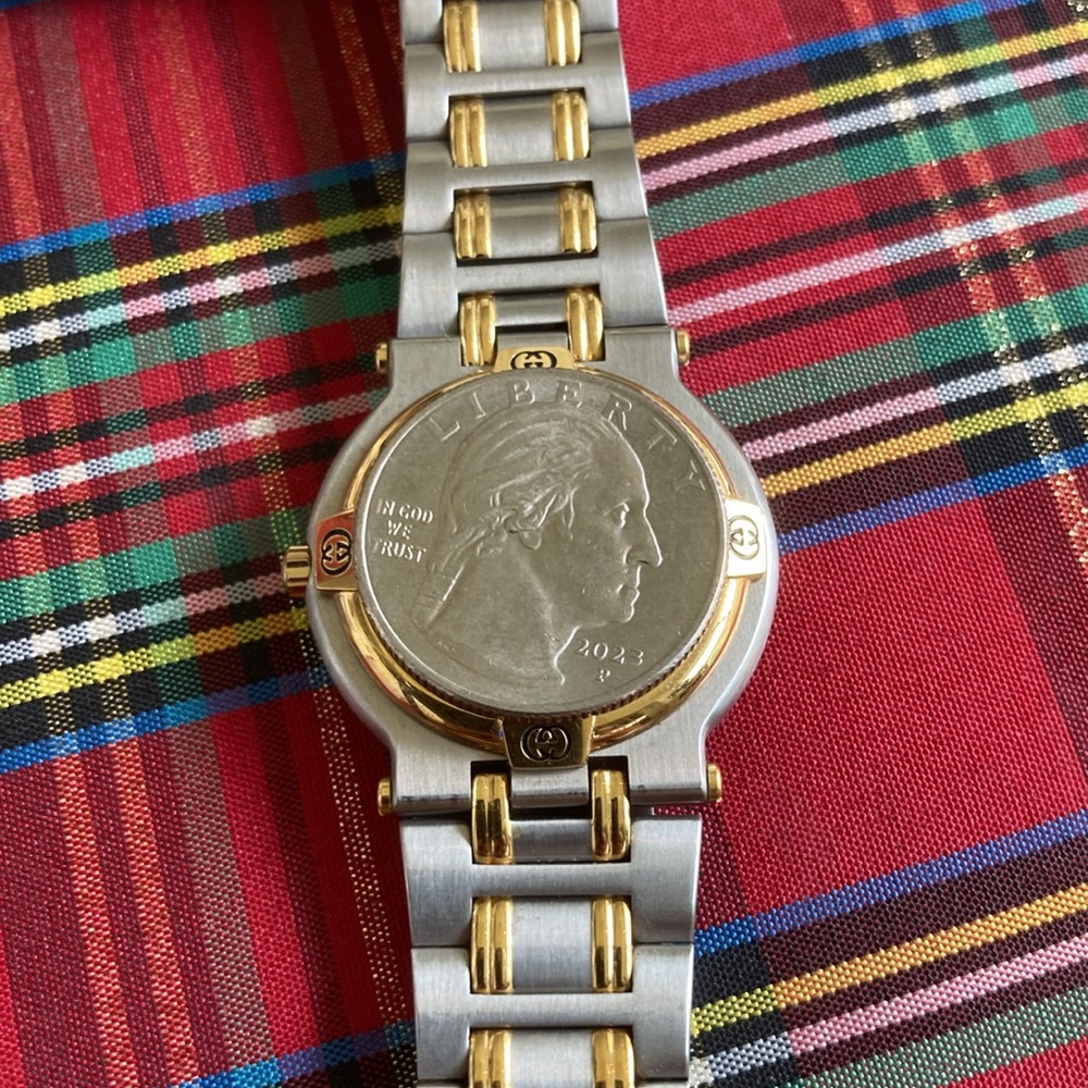 Gucci Gold and Silver 9000M Watch - Picture 6 of 6